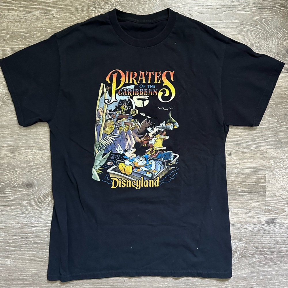 DISNEY Pirates of the Caribbean Vintage T-shirt